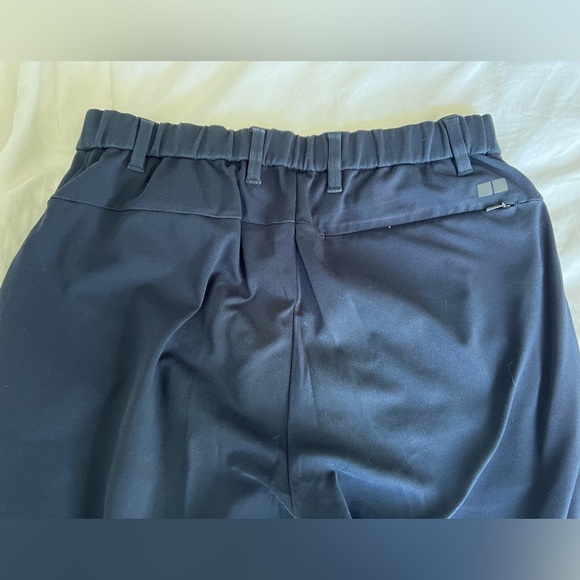 Uniqlo Navy Jogger Dress Pants Size Small - Picture 2 of 3